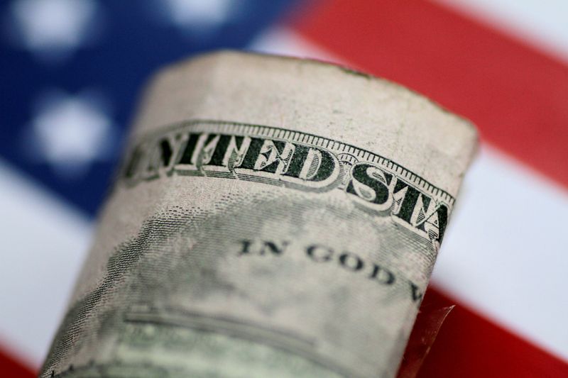 A moeda norte-americana à vista teve variação positiva de 0,07%, a 5,3250 reais na venda