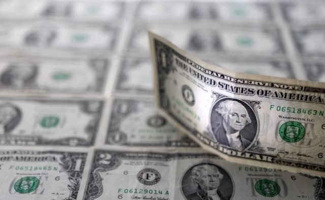 Dólar à vista fecha em queda de 1,65%, a R$5,0578