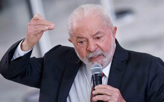 ANÁLISE-Lula põe BC independente à prova e gera incerteza ao levar juros ao centro do debate político