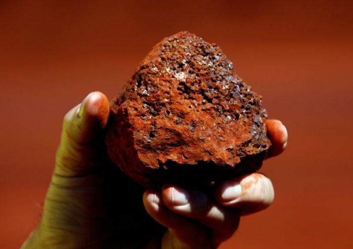 Minério de ferro atinge máxima de vários meses em Dalian com otimismo da demanda