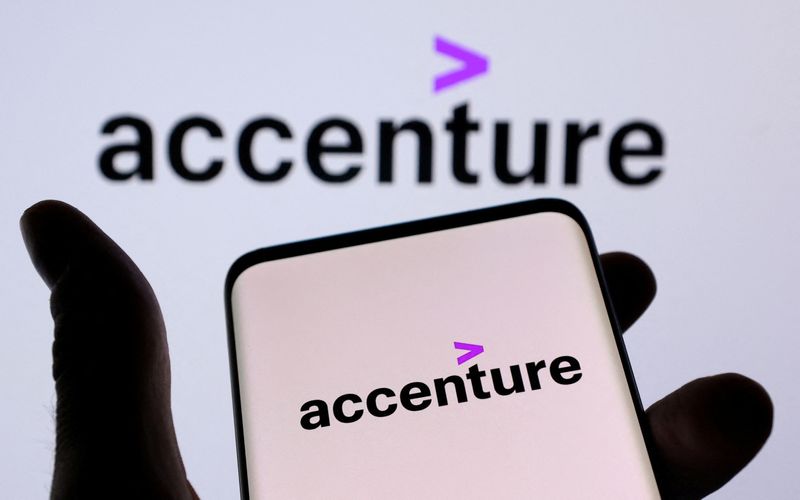Accenture corta empregos e reduz previsões por preocupações