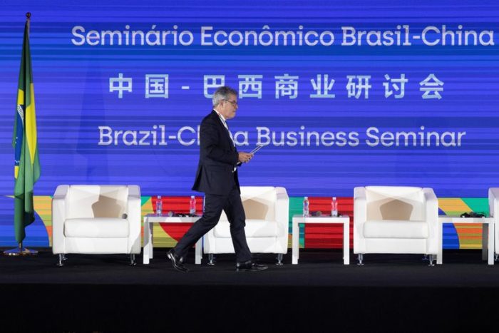 Missão do Brasil na China tem acordos para compensação de transações sem uso do dólar