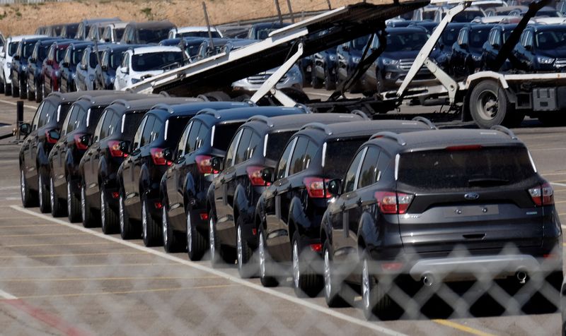 O objetivo, segundo o governo, é ampliar o acesso a veículos populares e "alavancar a cadeia produtiva ligada ao setor automotivo brasileiro".