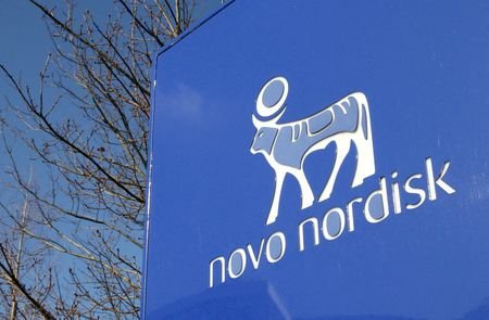 Placa com logo da Novo Nordisk no escritório da companhia em Copenhague, Dinamarca