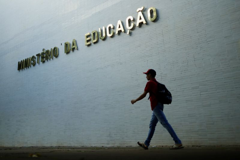Já a implementação do novo modelo nas salas de aula, iniciada em 2022, não deve ser afetada pela decisão do governo Luiz Inácio Lula da Silva (PT)