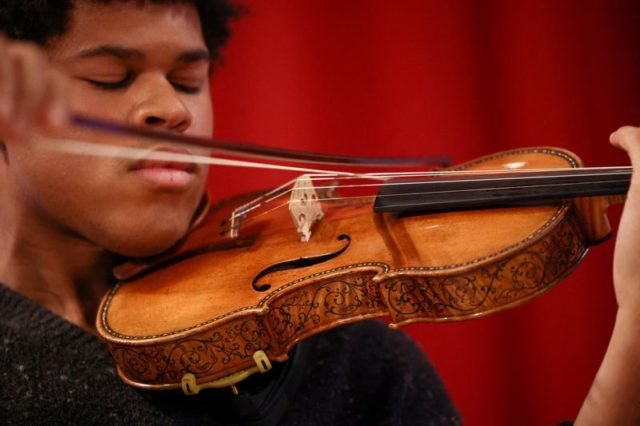 Raro violino Stradivarius pode atingir US$ 11 milhões em leilão