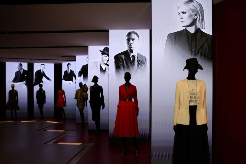 Dior reconstrói endereço histórico de Paris com grande complexo e museu -  ISTOÉ DINHEIRO