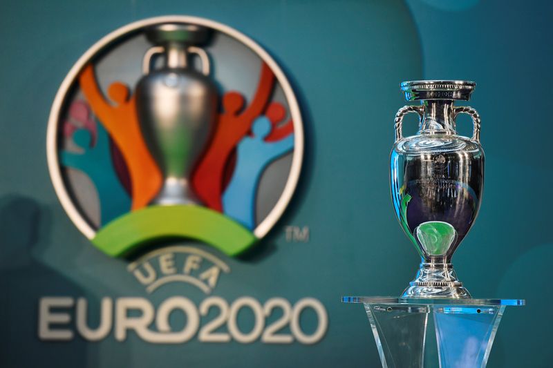 A Eurocopa 2020 foi adiada por um ano devido à pandemia de Covid-19