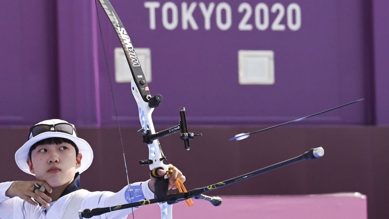 Arqueira sul-coreana An San compete durante Olimpíada de Tóquio