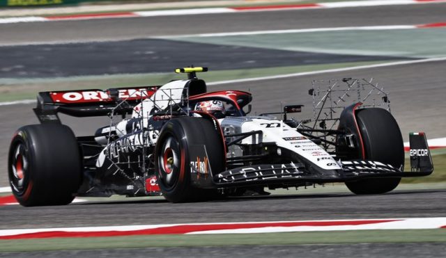 Verstappen se mantém no topo no início da pré-temporada da F1