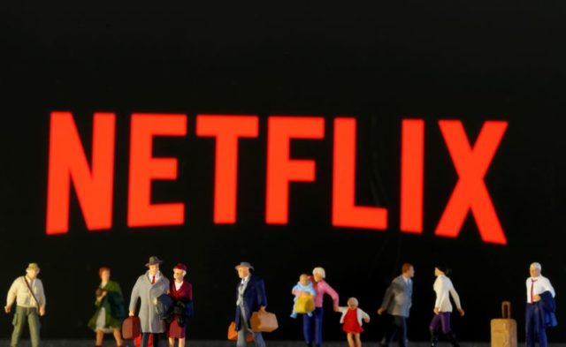 A Netflix fez experiências com programação interativa em filmes como os já disponíveis para o público "Black Mirror: Bandersnatch" e "You vs. Wild"