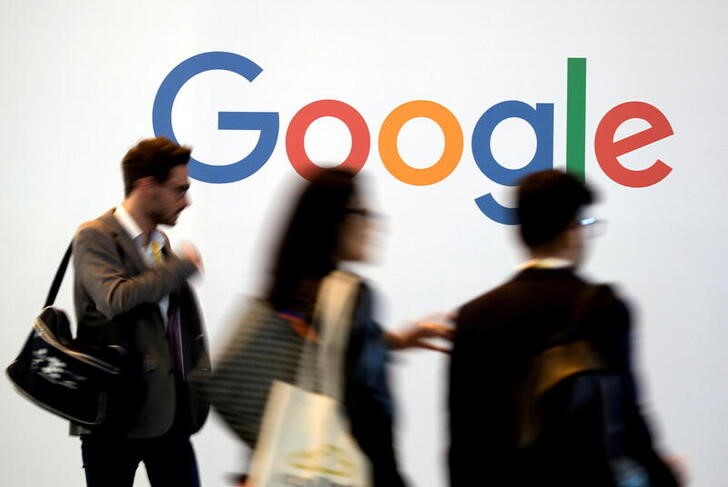 logo do Google em Paris