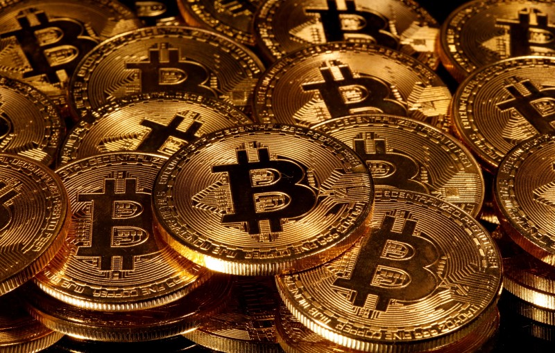 Bitcoin se mantém perto de US$20 mil, investidores temem “efeito