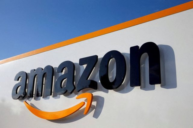 Trabalhadores da Amazon no Reino Unido protestam por aumento salarial, diz sindicato