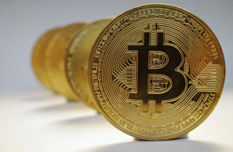 O bitcoin chegou hoje aos 28 mil dólares, tendo valorizado 1,03%. Desde junho do ano passado que não se acalçavam tais valores.