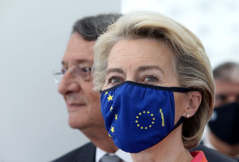 Chefe da Comissão Europeia, Ursula von der Leyen, em Nicosia,