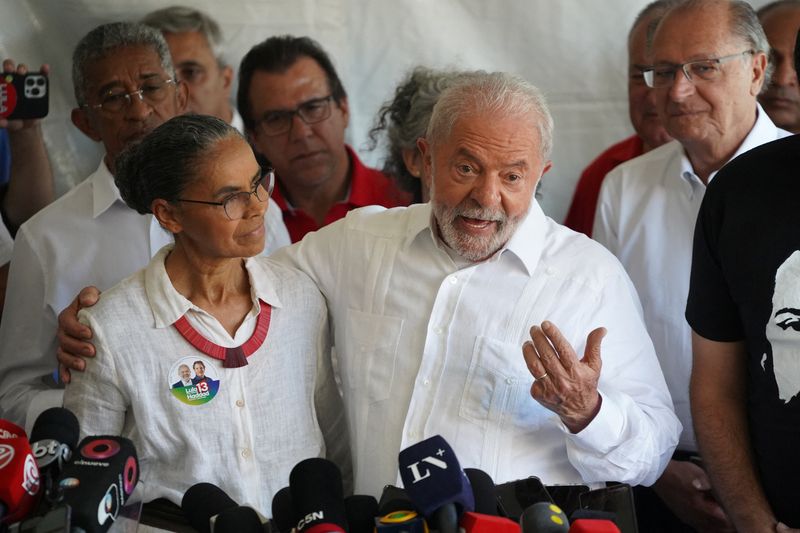 Lula dá entrevista coletiva ao lado de Marina em São Bernardo do Campo, na Grande São Paulo