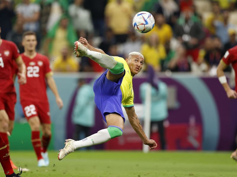 Brasil vence Sérvia por 2 x 0 em estreia na Copa do Mundo com