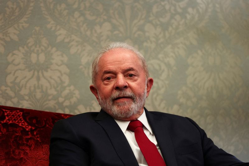Lula deve se reunir com lideranças partidárias, economistas, além dos presidentes da Câmara, Arthur Lira (PP-AL), e do Senado, Rodrigo Pacheco (PSD-MG), na busca de uma solução política para a PEC da transição