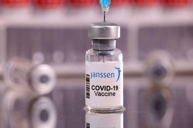 Imagem ilustrativa de frasco de vacina da Janssen