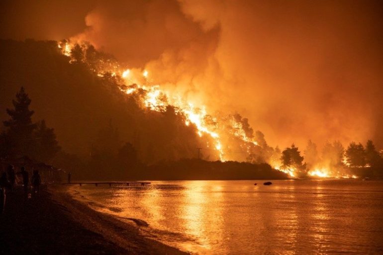 Incêndio na ilha de Evia, Grécia