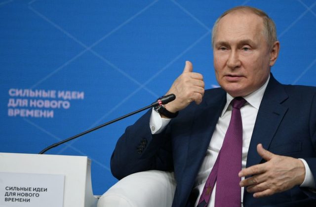 Kremlin rejeita rumores sobre saúde de Putin, diz que ele está bem