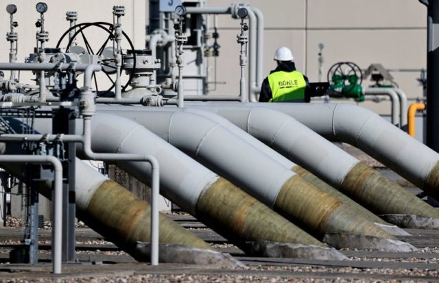 Gás russo volta a abastecer Alemanha, Moscou mira usina gigante na Ucrânia