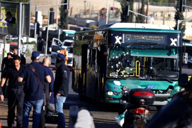 Duas explosões em Jerusalém deixam 1 morto em suposto ataque palestino
