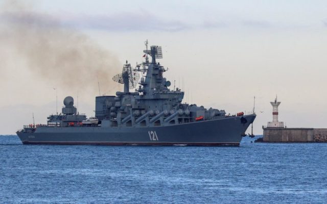 Cruzador Moskva no porto de Sevastopol em novembro de 2021